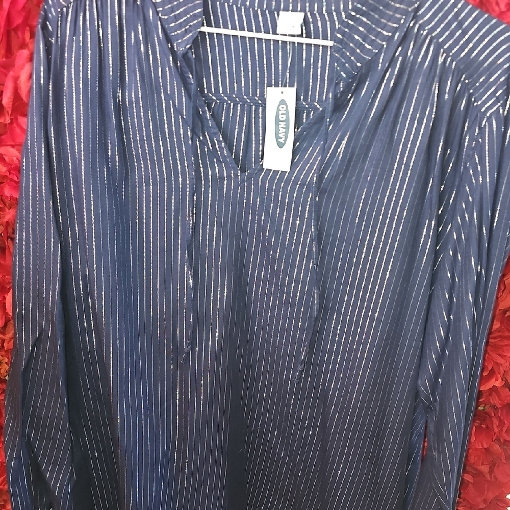 Old Navy NWT Navy/ Silver Pinstripe Top Size Large